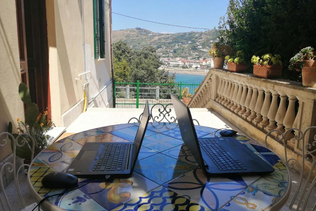 Panoramic Apartments In Villa In Center "The Beach And The Cliff" 1 Agropoli Exterior foto